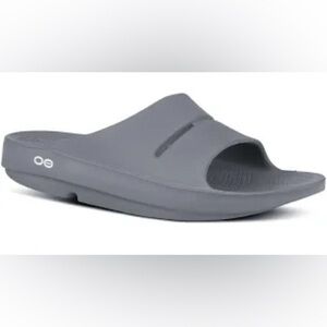 Oofos OOahh slides‎ sandals in slate gray unisex sizing comfort shoes recovery